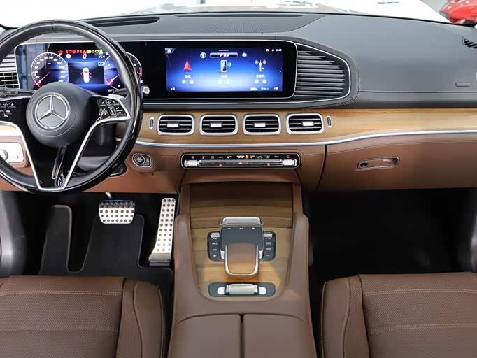 Фото 25 - Mercedes-Benz GLS-Class