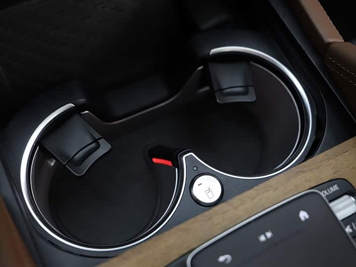 Фото 28 - Mercedes-Benz GLS-Class