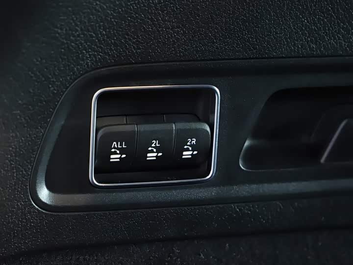 Фото 29 - Mercedes-Benz GLS-Class