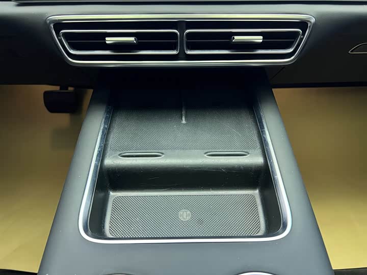 Фото 24 - LiXiang L9