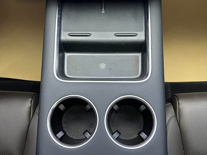 Фото 26 - LiXiang L9