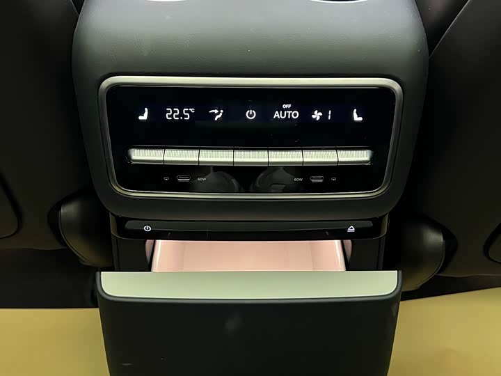 Фото 28 - LiXiang L9