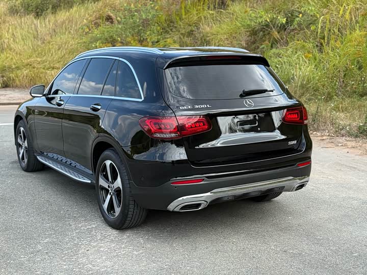 Фото 10 - Mercedes-Benz GLC-Class