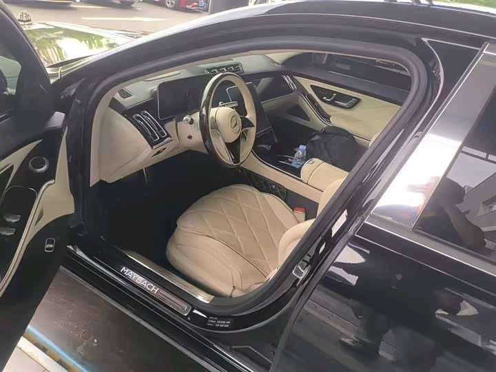 Фото 7 - Mercedes-Benz Maybach S-Class