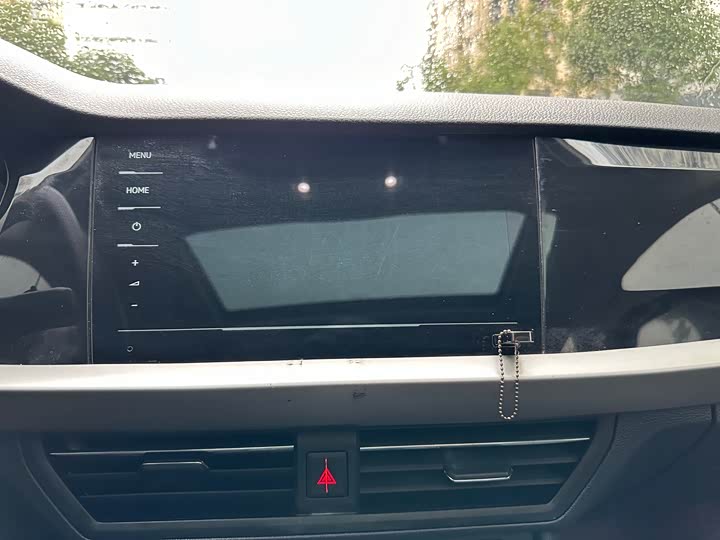 Фото 13 - Volkswagen Lavida