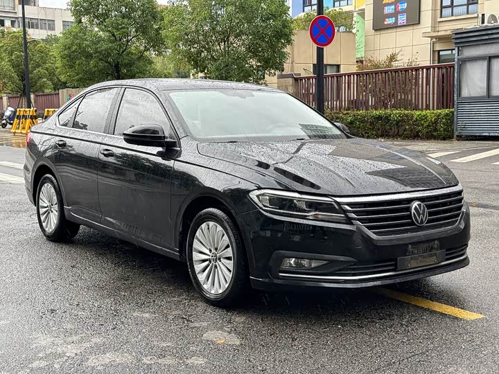 Фото 3 - Volkswagen Lavida