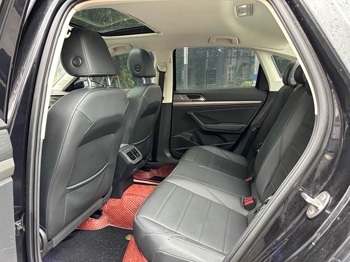 Фото 8 - Volkswagen Lavida