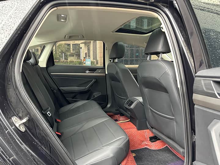 Фото 9 - Volkswagen Lavida