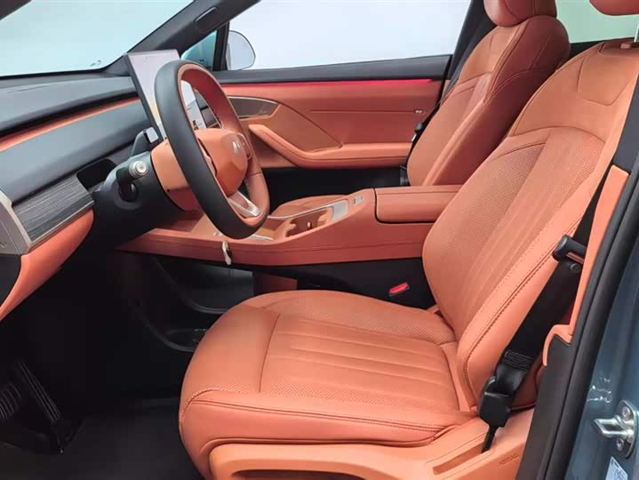 Фото 12 - Nio Onvo L60