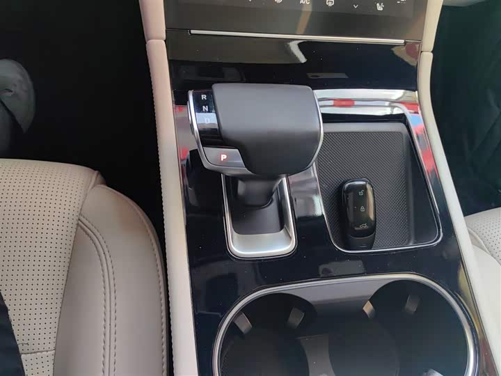 Фото 14 - LiXiang One