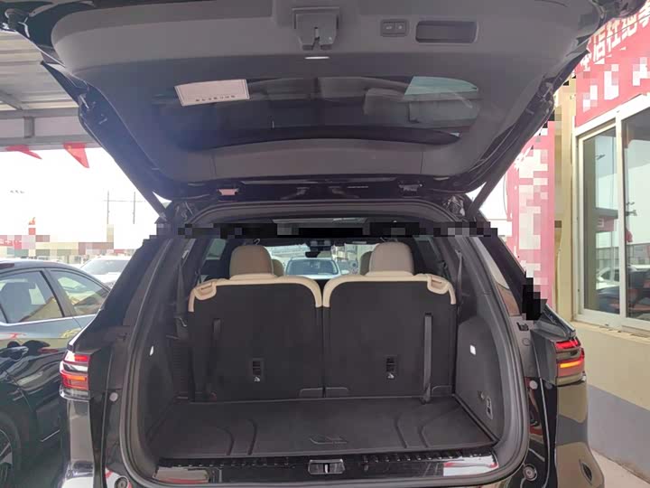 Фото 19 - LiXiang One