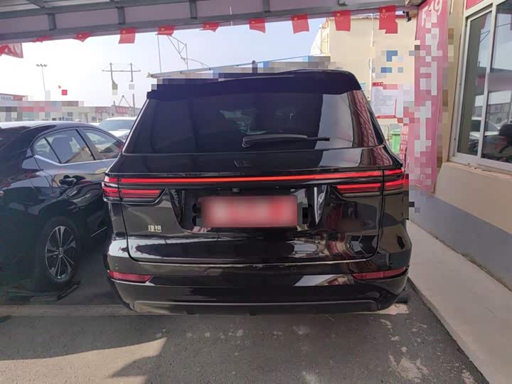 Фото 6 - LiXiang One