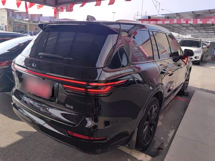 Фото 7 - LiXiang One