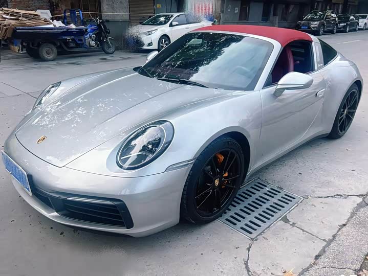 Фото 1 - Porsche 911