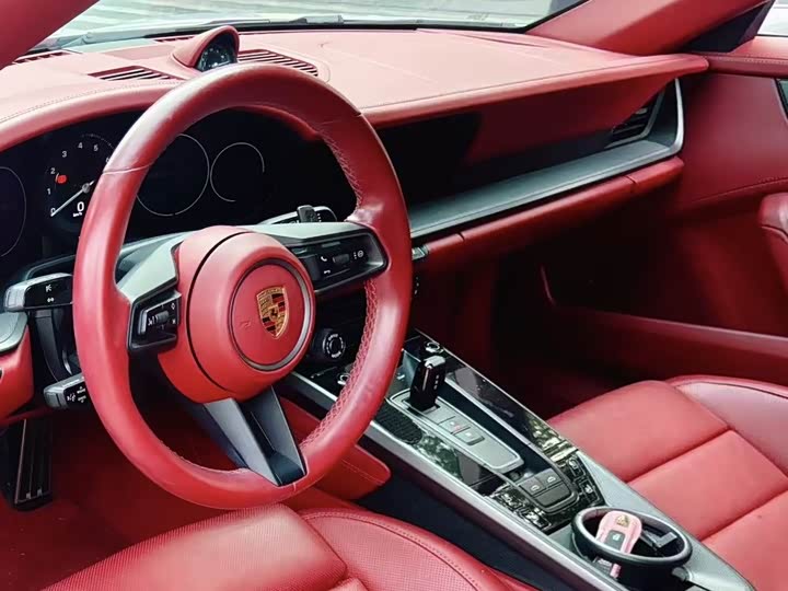 Фото 4 - Porsche 911