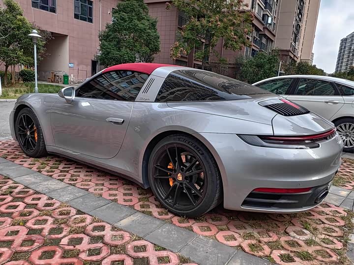 Фото 9 - Porsche 911