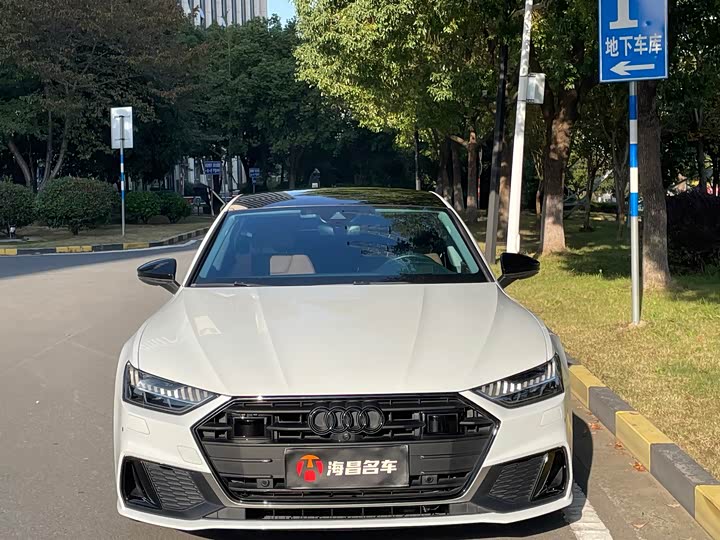 Фото 2 - Audi A7