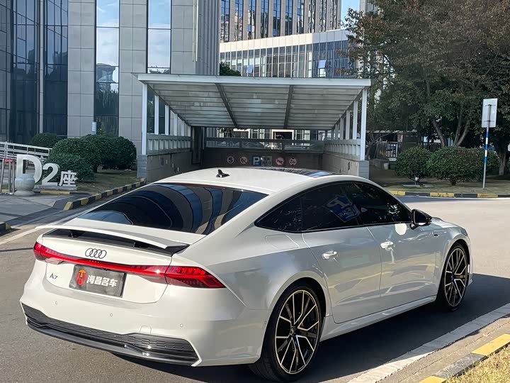 Фото 6 - Audi A7