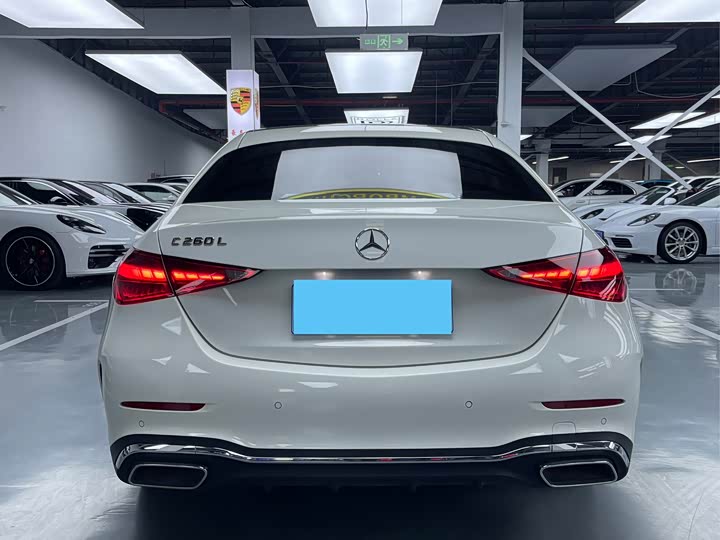 Фото 23 - Mercedes-Benz C-Class