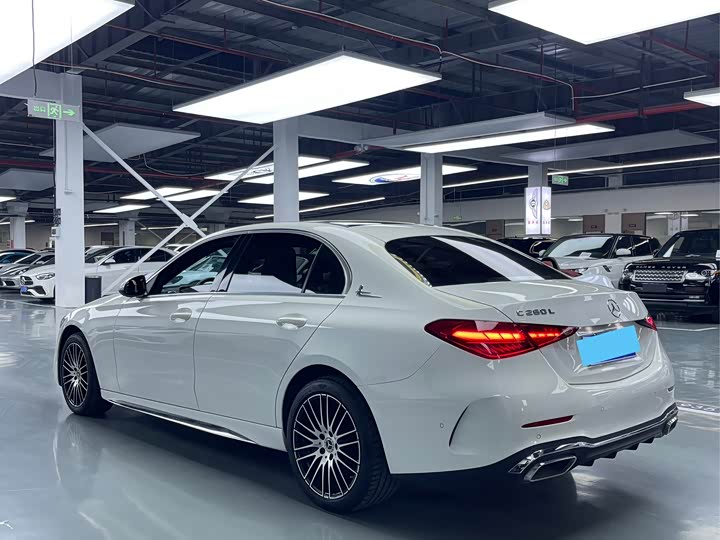 Фото 24 - Mercedes-Benz C-Class