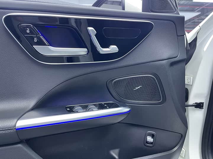 Фото 6 - Mercedes-Benz C-Class