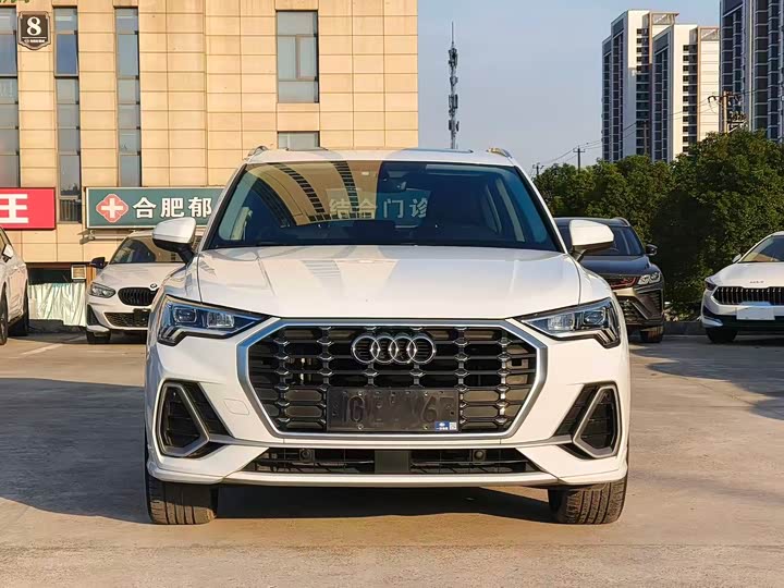 Фото 2 - Audi Q3