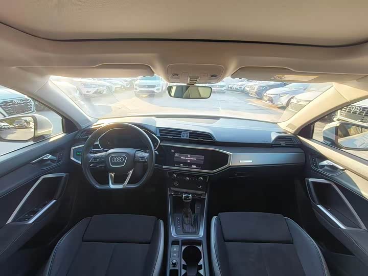 Фото 5 - Audi Q3