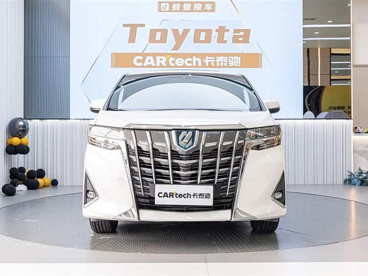 Фото 1 - Toyota Alphard