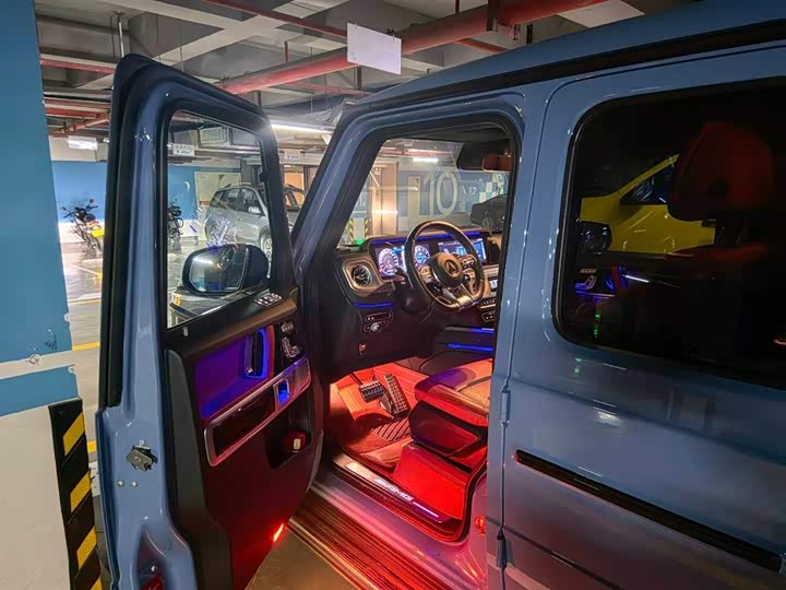 Фото 9 - Mercedes-Benz G-Class AMG