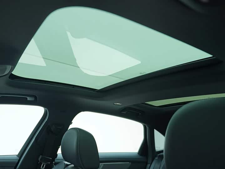 Фото 12 - Audi A6L