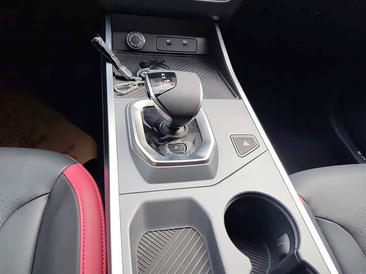 Фото 13 - Jetour Dashing