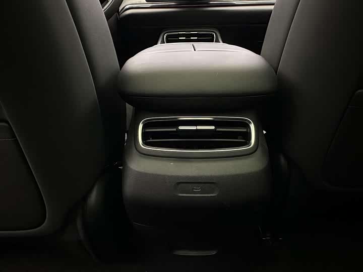 Фото 24 - Changan Qiyuan (Nevo) Q07