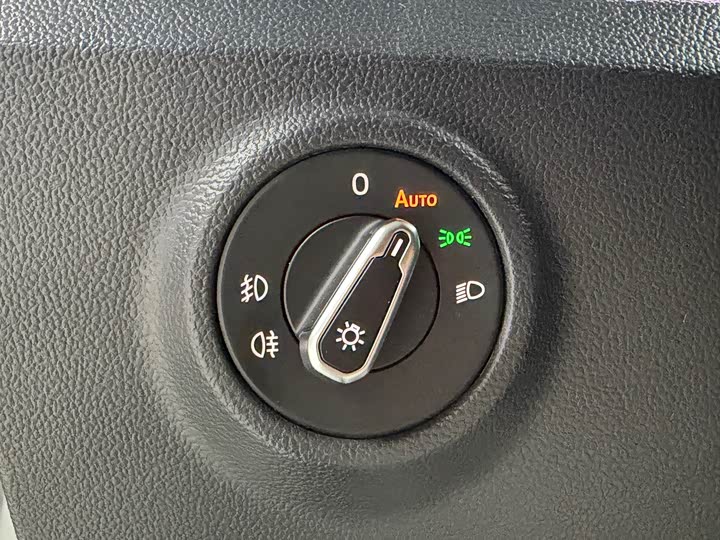 Фото 16 - Volkswagen Tayron