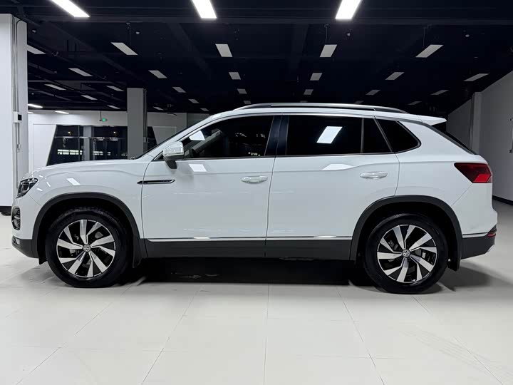 Фото 8 - Volkswagen Tayron