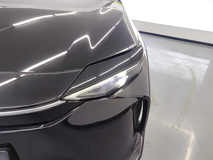 Фото 5 - Toyota bZ4X