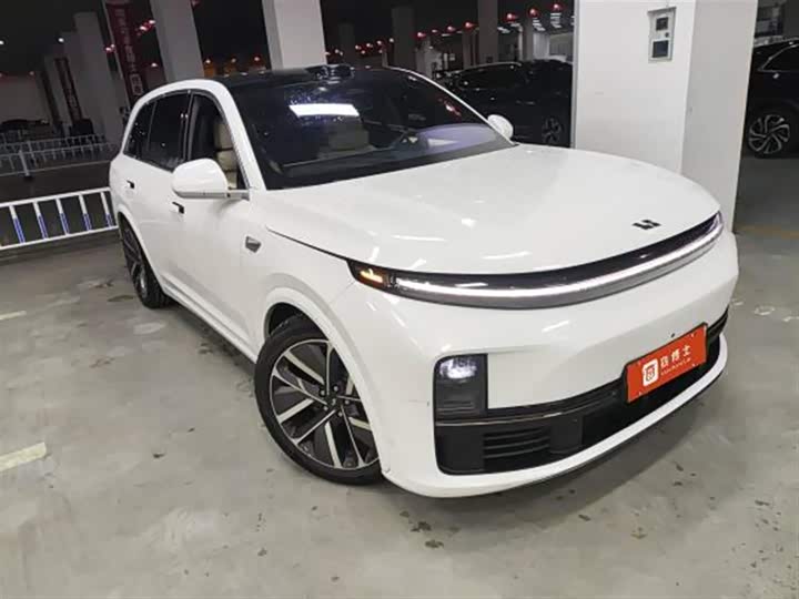 Фото 2 - LiXiang L7