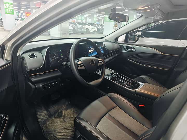 Фото 11 - GAC Aion S