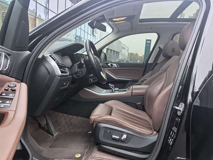 Фото 13 - BMW X5