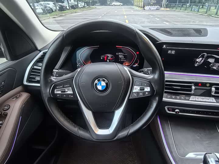 Фото 14 - BMW X5