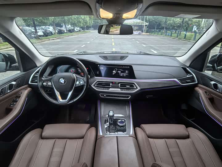 Фото 15 - BMW X5