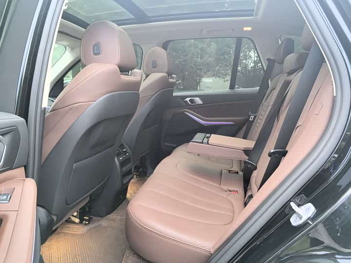 Фото 16 - BMW X5