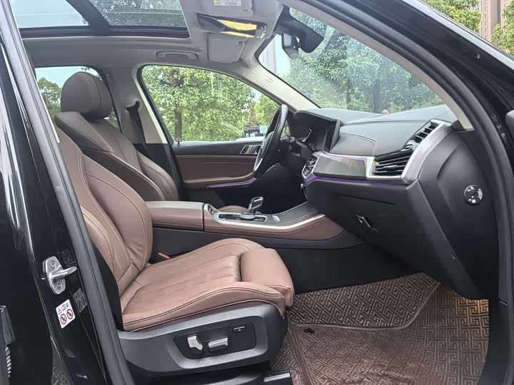 Фото 20 - BMW X5