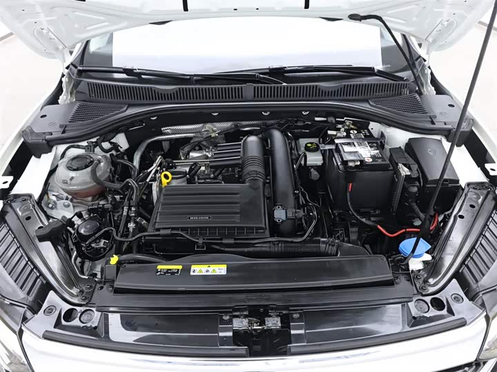 Фото 17 - Volkswagen Sagitar L