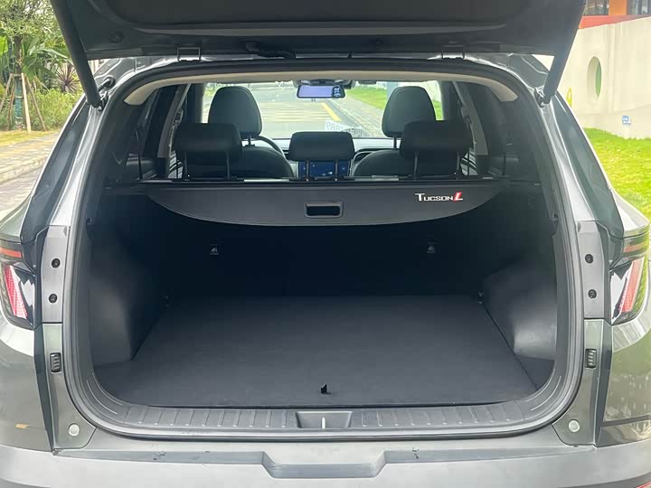 Фото 11 - Hyundai Tucson L