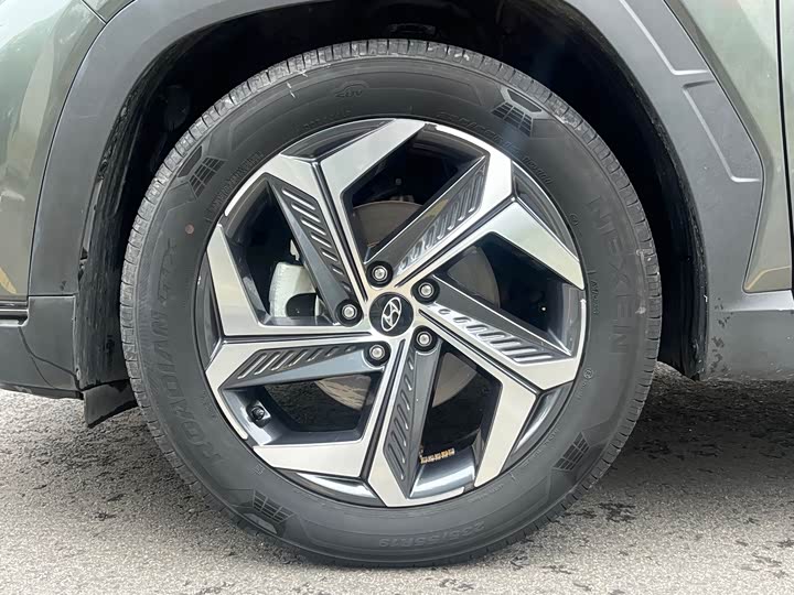 Фото 16 - Hyundai Tucson L