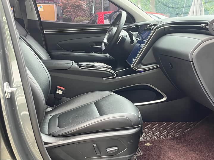 Фото 26 - Hyundai Tucson L