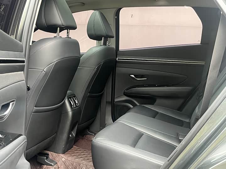 Фото 28 - Hyundai Tucson L