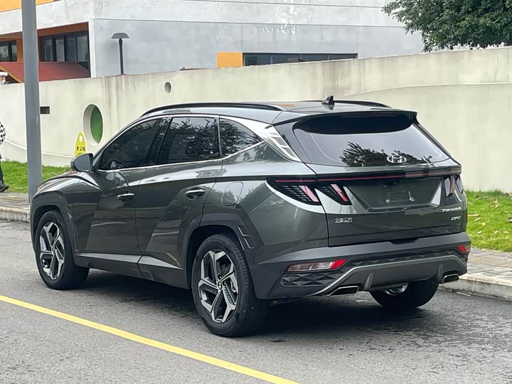 Фото 6 - Hyundai Tucson L