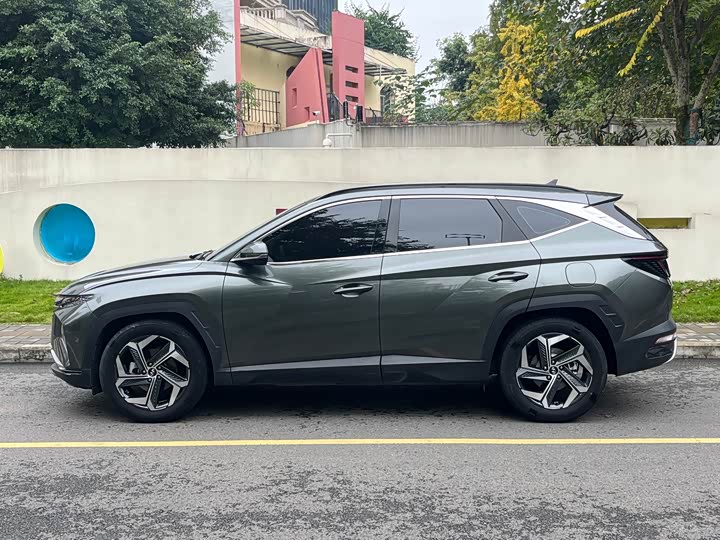 Фото 9 - Hyundai Tucson L