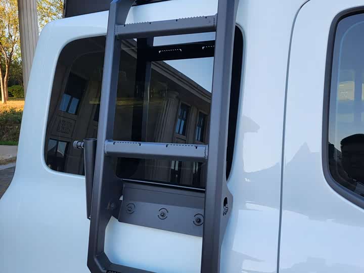 Фото 16 - Tank 300